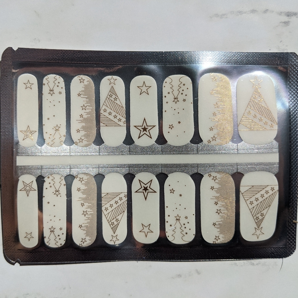 5 for $20 Nail Wraps- Gold Tinsel Tree (transparent) - Picture 2 of 8